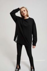 Bluza oversize z napisem. Bluzy bez kaptura damskie MOODO, m, z bawełny. W wyprzedaży za 54.99 zł.
