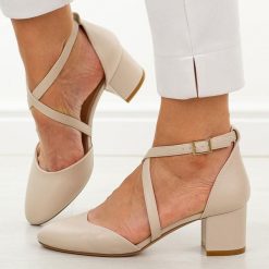 Cieliste sandały damskie na obcasie Sergio Leone Sk824. Brązowe sandały damskie Sergio Leone, bez wzorów, z jeansu, bez obcasa, na obcasie. Za 169.00 zł.