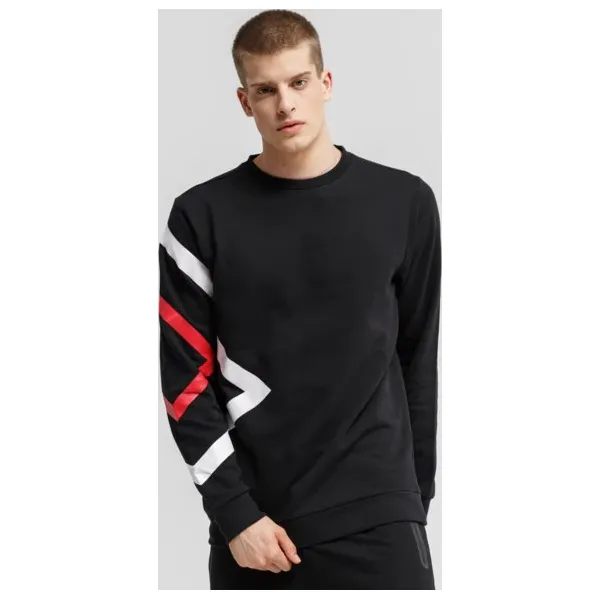 Umbro Bluza Ruovesi , czarny, rozmiar M. Czarne bluzy bez kaptura męskie Umbro, l, z bawełny. W wyprzedaży za 79.99 zł.