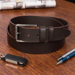 Skórzany pasek męski skóra naturalna licowa brązowy premium Beltimore E20 : Kolory - brązowy, beżowy, Rozmiar pasków - r.90-105 cm. Brązowe paski męskie bez wzorów, ze skóry. Za 54.90 zł.