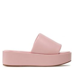 Klapki DeeZee. Czerwone klapki damskie DeeZee, bez wzorów, bez obcasa. Za 139.99 zł.