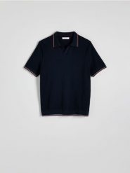 Bawełniany sweter polo - granatowy. Niebieskie swetry męskie Reserved, l, bez wzorów, z bawełny, bez kołnierzyka. W wyprzedaży za 39.99 zł.