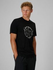4F T-shirt regular z nadrukiem męski - czarny L. Czarne t-shirty męskie 4f, l, bez wzorów, z bawełny, bez kołnierzyka. Za 69.99 zł.