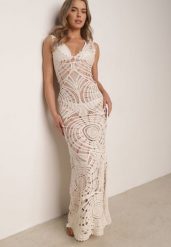 Beżowa Sukienka Plażowa z Bawełny Ozdobiona Szydełkowym Wzorem Delomare. Brązowe sukienki damskie Born2be, na plażę, na lato, uniwersalny, bez wzorów, z bawełny, eleganckie, bez kołnierzyka, bez ramiączek, maxi. Za 199.99 zł.