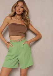 Zielone Szorty z Wiskozą w Eleganckim Stylu z Paskiem Relemira. Zielone szorty damskie Renee, bez wzorów, z materiału, eleganckie, z podwyższonym stanem. Za 74.99 zł.