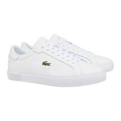 Tenisówki Lacoste Model Powercourt Kolor Biały. Białe trampki i tenisówki męskie Lacoste, bez wzorów, z gumy, bez zapięcia. Za 353.30 zł.