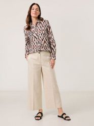 Gerry Weber Spodnie w kolorze beżowym rozmiar: 46. Brązowe spodnie materiałowe damskie Gerry Weber, bez wzorów, z materiału. Za 162.87 zł.