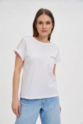 Bawełniany t-shirt ozdobiony koralikami biały. Białe t-shirty damskie MOODO, l, bez wzorów, z bawełny, bez kołnierzyka. Za 69.99 zł.