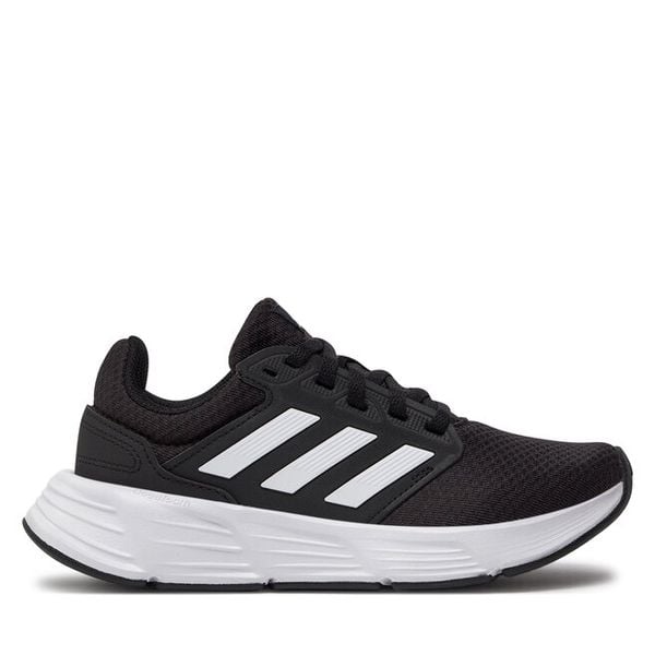 Buty do biegania adidas. Czarne obuwie do biegania damskie Adidas. Za 179.99 zł.