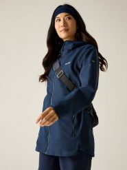 Regatta Kurtka przeciwdeszczowa "Hamara IV" w kolorze granatowym rozmiar: 34. Niebieskie kurtki przeciwdeszczowe damskie Regatta, m, bez kaptura. Za 150.37 zł.