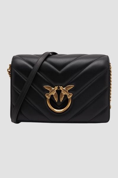 PINKO Czarna kopertówka Love Click Classic AW25. Czarne torebki wieczorowe Pinko, bez wzorów, ze skóry, eleganckie, bez kołnierzyka, bez ramiączek. W wyprzedaży za 1,197.99 zł.