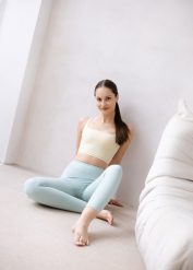 Damskie legginsy do jogi Moonholi Vibes z długimi nogawkami. Niebieskie legginsy damskie MOONHOLI, s, bez wzorów, z materiału. Za 359.00 zł.