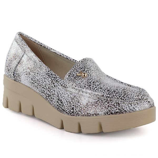 Półbuty damskie na platformie złote M.Daszyński MR23109D. Żółte półbuty damskie M.Daszyński, bez wzorów, ze skóry ekologicznej, eleganckie, bez obcasa, na platformie. Za 159.99 zł.