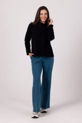 Prosta Bluza z Wysokim Kołnierzem - Czarna. Czarne bluzy bez kaptura damskie MOE, l, z bawełny. Za 254.90 zł.