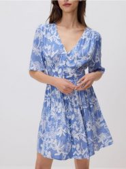 Wzorzysta sukienka mini - jasnoniebieski. Niebieskie sukienki damskie Reserved, l, bez wzorów, z wiskozy, bez kołnierzyka, bez ramiączek, mini, rozkloszowane. Za 129.99 zł.
