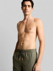 SPODENKI SZORTY MĘSKIE KĄPIELOWE TOM TAILOR BASENOWE NA PLAŻĘ KHAKI L. Zielone kąpielówki męskie Tom Tailor, l, bez wzorów, z materiału. Za 85.00 zł.