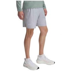 Spodenki do biegania męskie Under Armour Launch 7". Szare szorty męskie Under Armour, bez wzorów, sportowe. Za 109.99 zł.