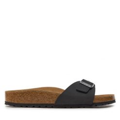 Klapki Birkenstock. Czarne klapki damskie Birkenstock, bez wzorów, bez obcasa. Za 329.99 zł.