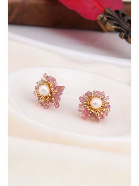 Pierres delicates Kolczyki-wkrętki w kolorze białym z perłami i kwarcem różowym rozmiar: onesize. Różowe kolczyki damskie Pierres delicates, z kwarcem, z mosiądzu. Za 91.56 zł.