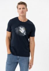 T-shirt z motocyklem T-MILE. Niebieskie t-shirty męskie Volcano, l, bez wzorów, z bawełny, bez kołnierzyka. Za 59.99 zł.