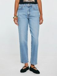 Jeansy damskie niebieskie betty 271. Niebieskie jeansy damskie Big Star, z podwyższonym stanem. Za 299.99 zł.