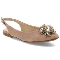 Beżowe Sandały Armodo Eleganckie Obuwie Damskie. Brązowe sandały damskie Armodo, z aplikacjami, ze skóry, bez obcasa. Za 489.00 zł.