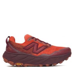 Buty do biegania New Balance. Czerwone obuwie do biegania damskie New Balance. Za 699.99 zł.