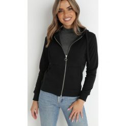 Czarna Bluza z Kapturem Zapinana na Suwak Erekai. Czarne bluzy z kapturem damskie Born2be, m, z dzianiny. Za 99.99 zł.