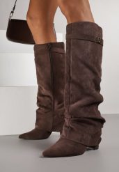 Brązowe Marszczone Kozaki na Słupkowym Obcasie z Wywiniętą Cholewką Runella. Brązowe kozaki damskie Renee, z jeansu, bez obcasa, na obcasie. Za 149.99 zł.