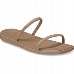Klapki Dla Dorosłych Crocs Miami Two Strap. Brązowe klapki damskie Crocs, bez wzorów, z materiału, bez obcasa. Za 199.99 zł.