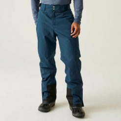 Spodnie narciarskie dla mężczyzn Dare2B DMW486R. Niebieskie spodnie materiałowe męskie Dare 2b, bez wzorów, sportowe. Za 299.99 zł.