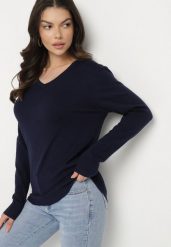 Granatowy Sweter o Prostym Kroju z Dekoltem w Serek Sinoriel. Niebieskie swetry klasyczne damskie Born2be, m, z jeansu, bez kołnierzyka. Za 44.99 zł.