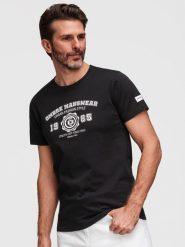 Męski bawełniany t-shirt z nadrukiem w stylu college – czarny V2 - Rozmiar: M. Czarne t-shirty męskie Ombre Clothing, m, z aplikacjami, z bawełny, bez kołnierzyka. Za 119.99 zł.