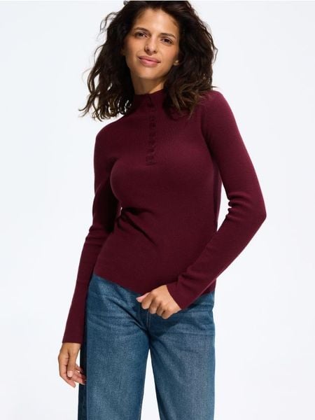 Sweter z domieszką wiskozy - bordowy. Czerwone swetry klasyczne damskie Reserved, l, z dzianiny, bez kołnierzyka. Za 109.99 zł.