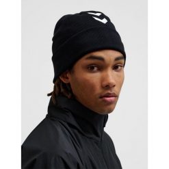 HUMMEL czapka ciepła oddychająca HML PRO HAT. Czarne czapki męskie HUMMEL, bez wzorów, sportowe. Za 61.99 zł.