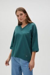 Bluza oversize z dekoltem w serek zielona. Zielone bluzy bez kaptura damskie MOODO, l, z bawełny. Za 79.99 zł.