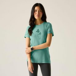 Damska koszulka z krótkim rękawem i grafiką Fingal Stretch. Zielone t-shirty damskie Regatta, m, bez wzorów, z elastanu, bez kołnierzyka. Za 117.50 zł.