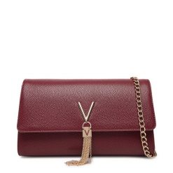 Torebka Valentino. Czerwone torebki klasyczne damskie Valentino, bez wzorów, wizytowe, bez kołnierzyka, bez ramiączek. Za 269.99 zł.