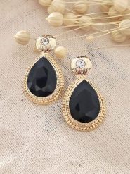 Atelier MIU Pozłacane kolczyki-wkrętki z cyrkoniami i agatem rozmiar: onesize. Żółte kolczyki damskie atelier MIU, z agatem, pozłacane. Za 39.99 zł.