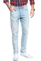 WRANGLER SPODNIE MĘSKIE SLIDER ICY BLUE W18RFH27D 112127368. Niebieskie spodnie materiałowe męskie Wrangler, bez wzorów, z jeansu. Za 209.99 zł.