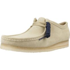 Buty CLARKS WALLABEE Beżowy. Brązowe buty fitness męskie Clarks, na fitness i siłownię. Za 508.99 zł.