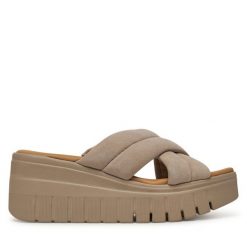 Klapki Tamaris. Brązowe klapki damskie Tamaris, bez wzorów, bez obcasa. Za 219.99 zł.