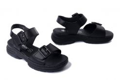 RIEKER 66680-00 black, sandały damskie. Czarne sandały damskie Rieker, bez wzorów, bez obcasa. Za 271.92 zł.