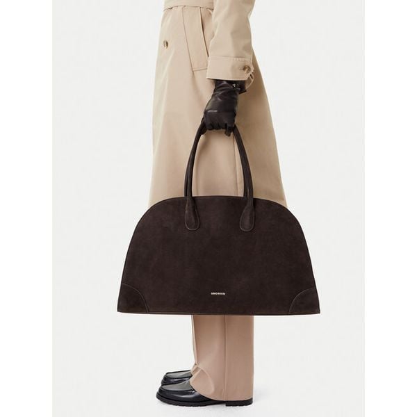 Torebka GINO ROSSI. Brązowe torebki klasyczne damskie Gino Rossi, bez wzorów, bez dodatków. Za 599.99 zł.