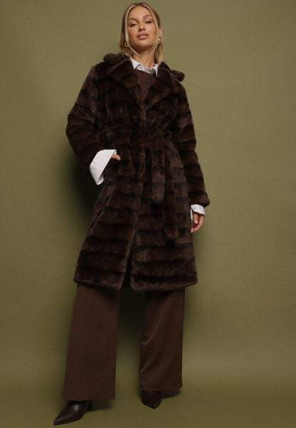 Brązowy Klasyczny Płaszcz Futerko z Wiązanym Paskiem Aranelle. Brązowe płaszcze damskie Born2be, m, bez wzorów, z futra, eleganckie. Za 419.99 zł.