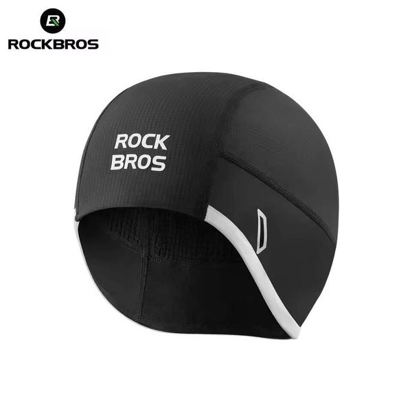 Czapka rowerowa do biegania sportowa pod kask ROCKBROS 18250007001 Termoaktywna. Czarne czapki męskie ROCKBROS, na zimę. Za 35.99 zł.