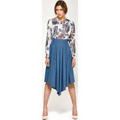 Wzorzysta Elegancka Wyjściowa Bluzka z Draperiami. Białe bluzki damskie Molly.pl, l, bez wzorów, biznesowe, bez kołnierzyka, bez ramiączek. Za 109.90 zł.