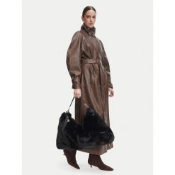 Torebka Liu Jo. Czarne torebki klasyczne damskie Liu Jo, bez wzorów, bez dodatków. Za 499.99 zł.