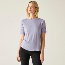 Koszulka turystyczna damska Botanna. Czerwone bluzki sportowe damskie Regatta, bez kołnierzyka, bez ramiączek. Za 128.50 zł.