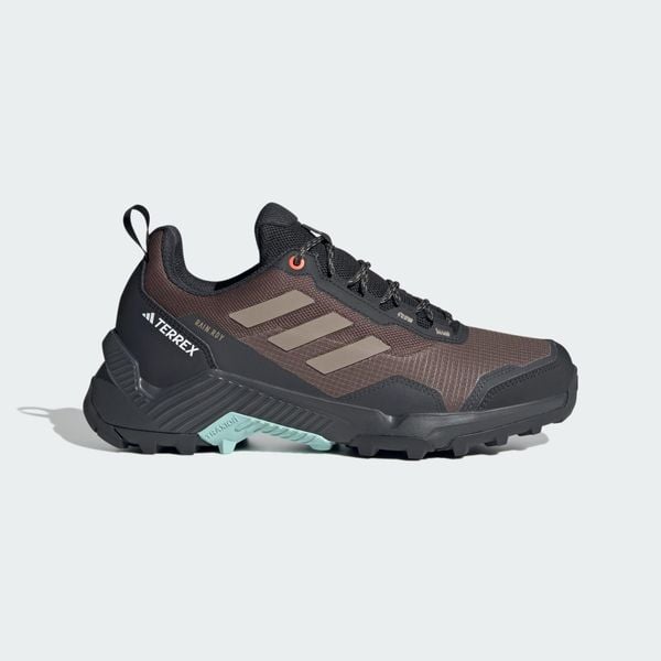 Buty Eastrail 2.0 RAIN.RDY Hiking. Brązowe buty trekkingowe męskie Adidas, z materiału, bez zapięcia. Za 439.00 zł.